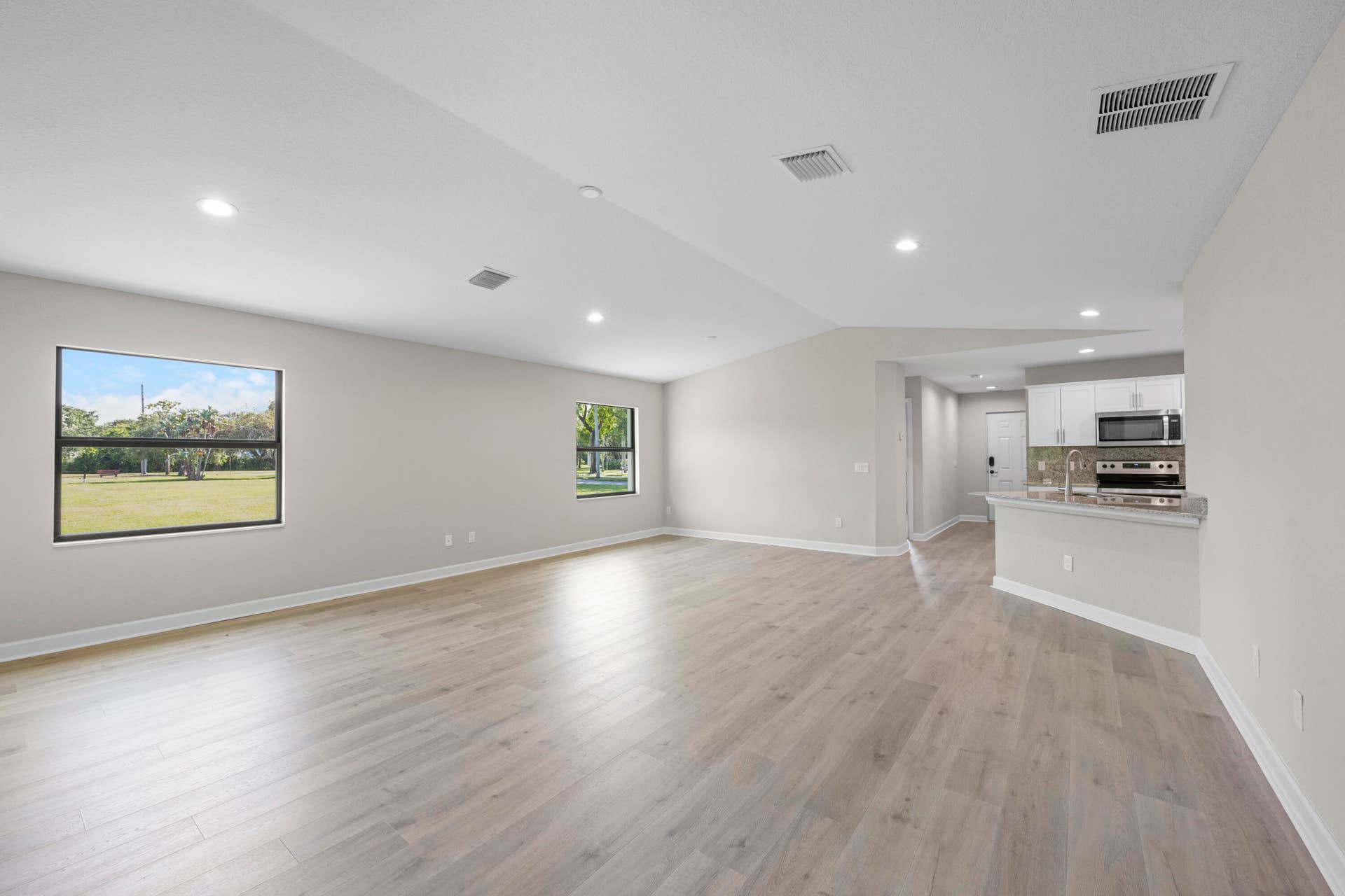 52 Lagos Del Norte, Fort Pierce, FL 34951 Great Room