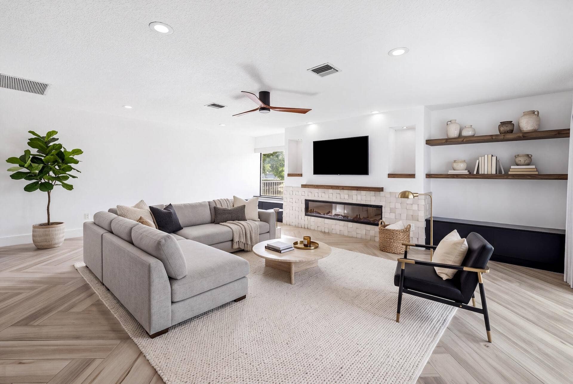 1013 SHADY LAKES Circle, Palm Beach Gardens, FL 33418 Virtual furniture