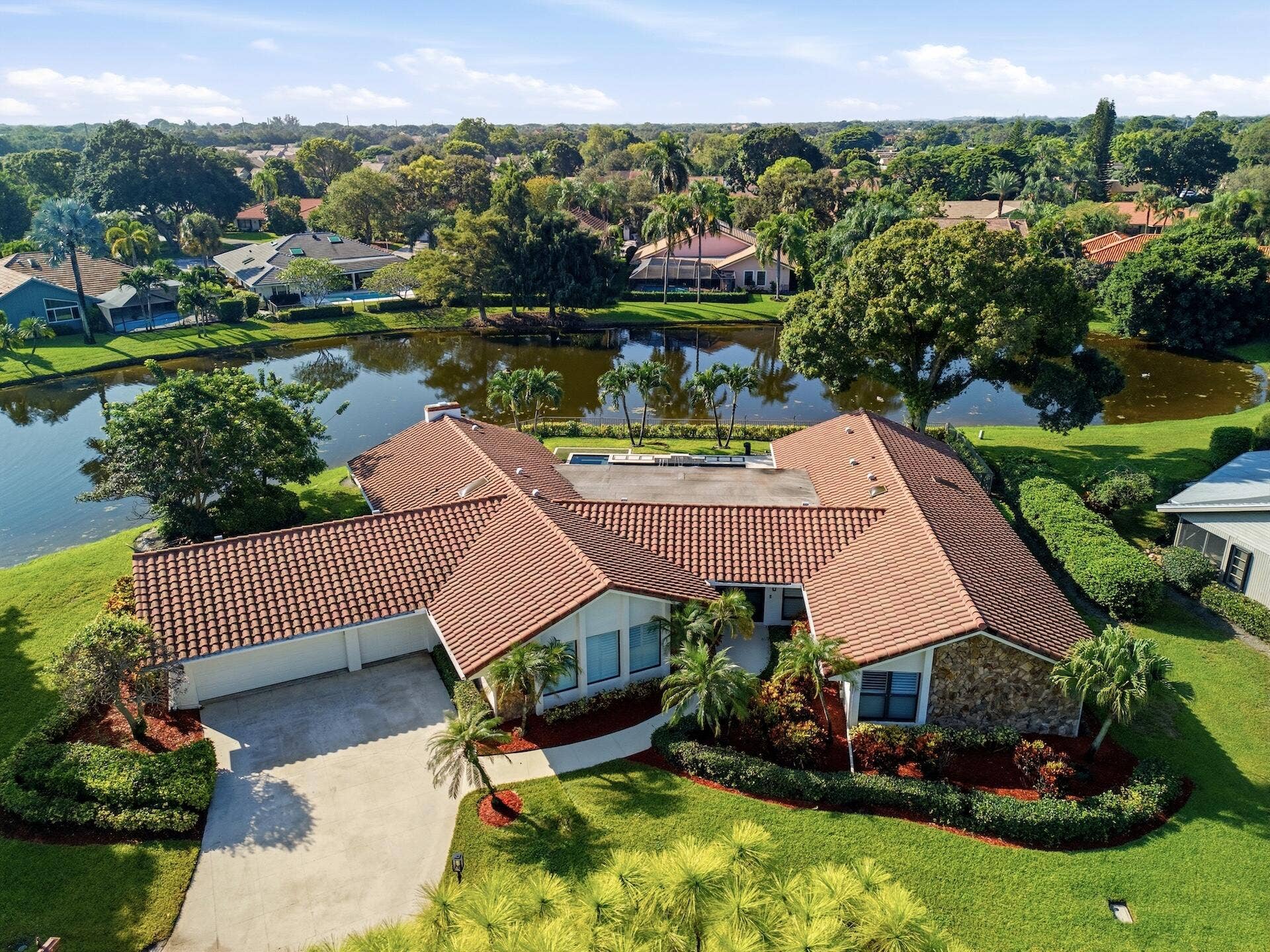 1013 SHADY LAKES Circle, Palm Beach Gardens, FL 33418 Aerial Front
