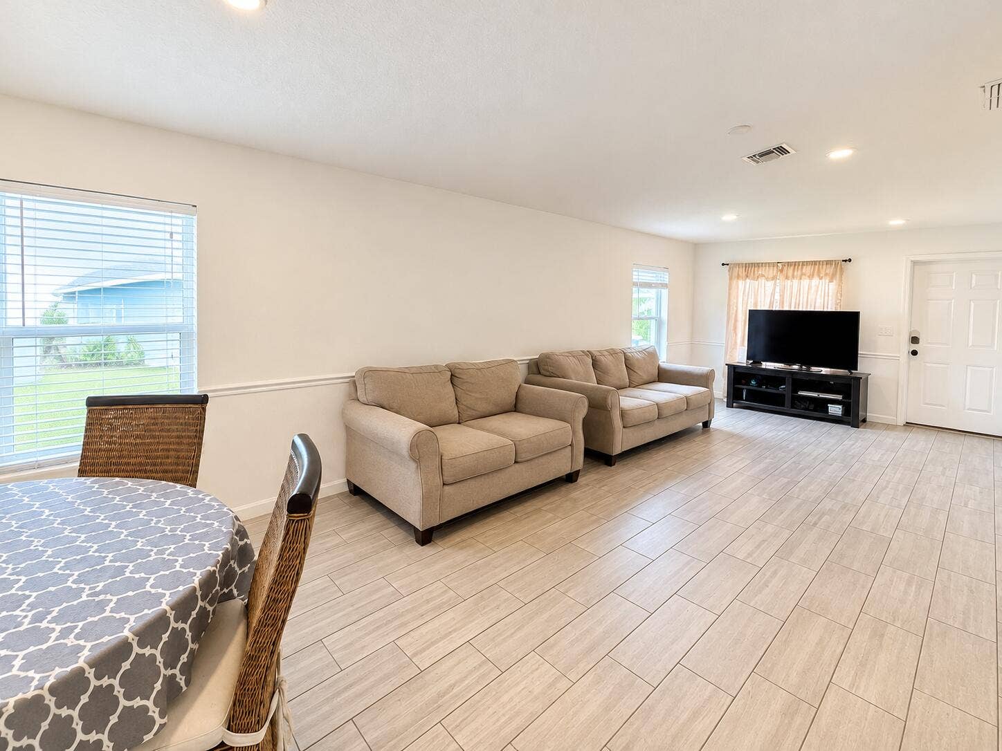 4837 SE ISABELITA Avenue, Stuart, FL 34997 Living Room..