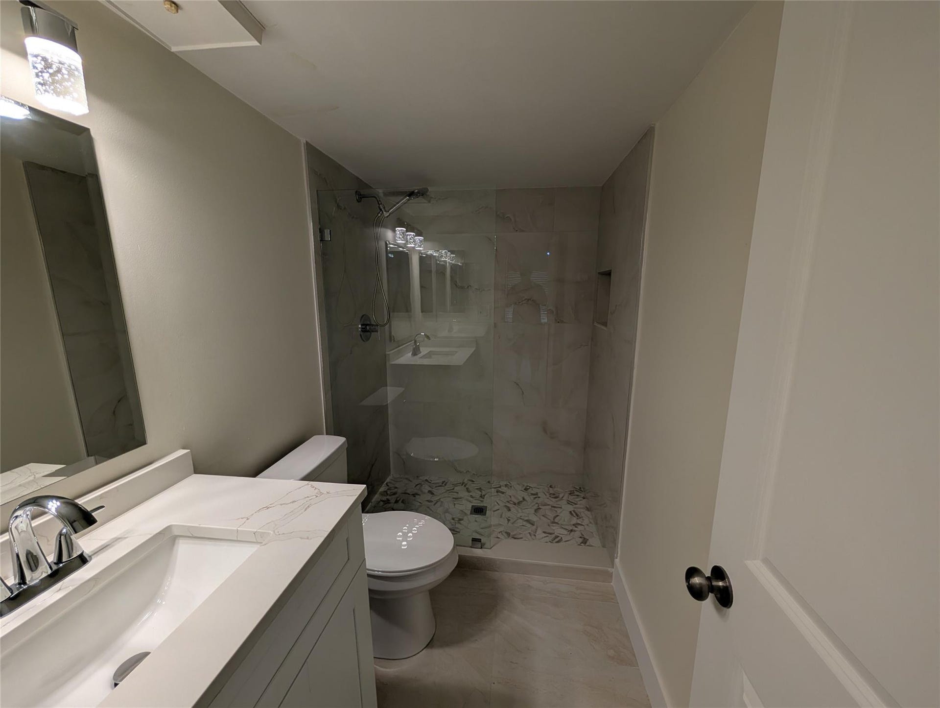 6040 Shaker Wood Circle, Tamarac, FL 33319 Photo 9