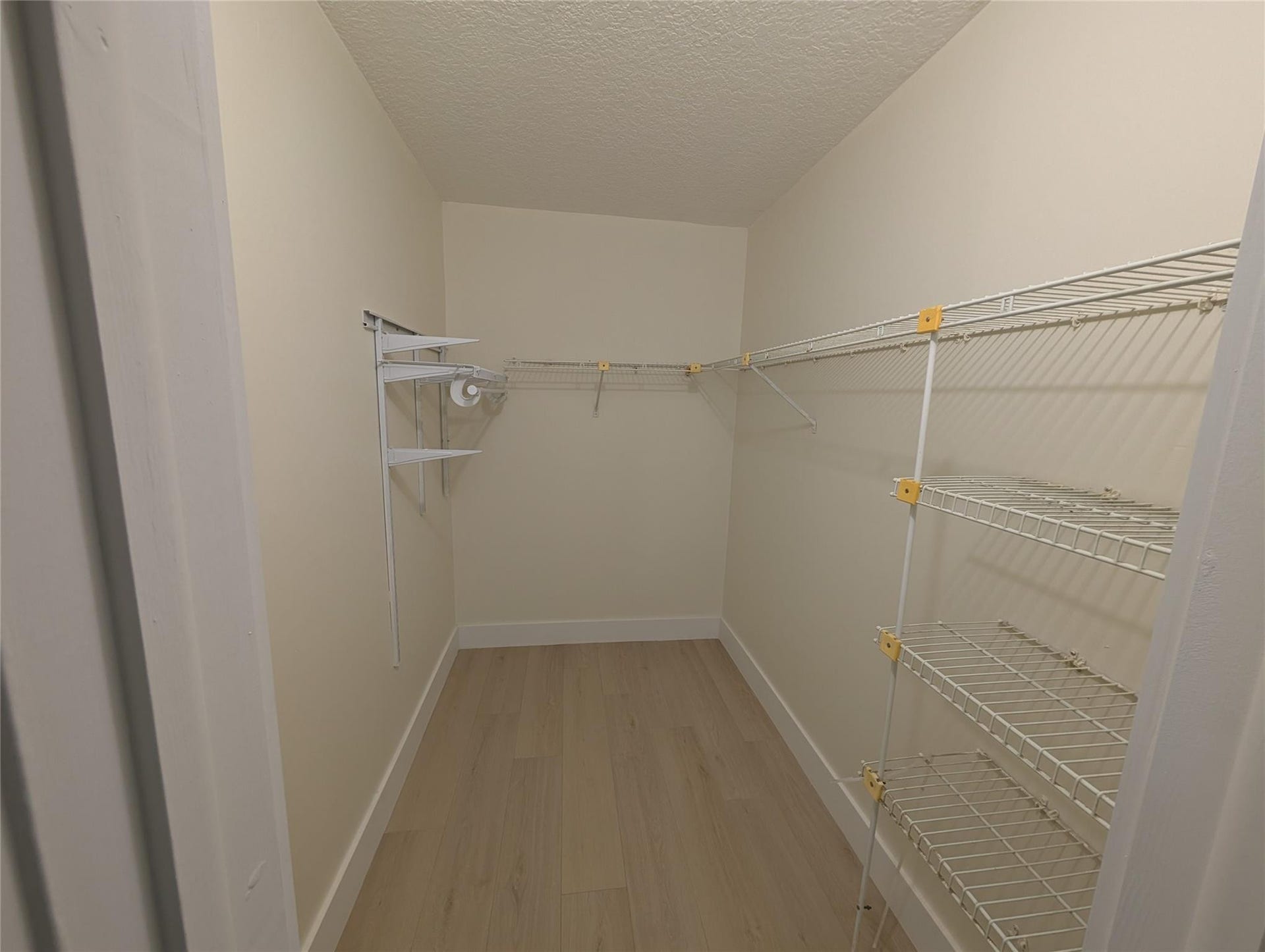 6040 Shaker Wood Circle, Tamarac, FL 33319 Photo 12