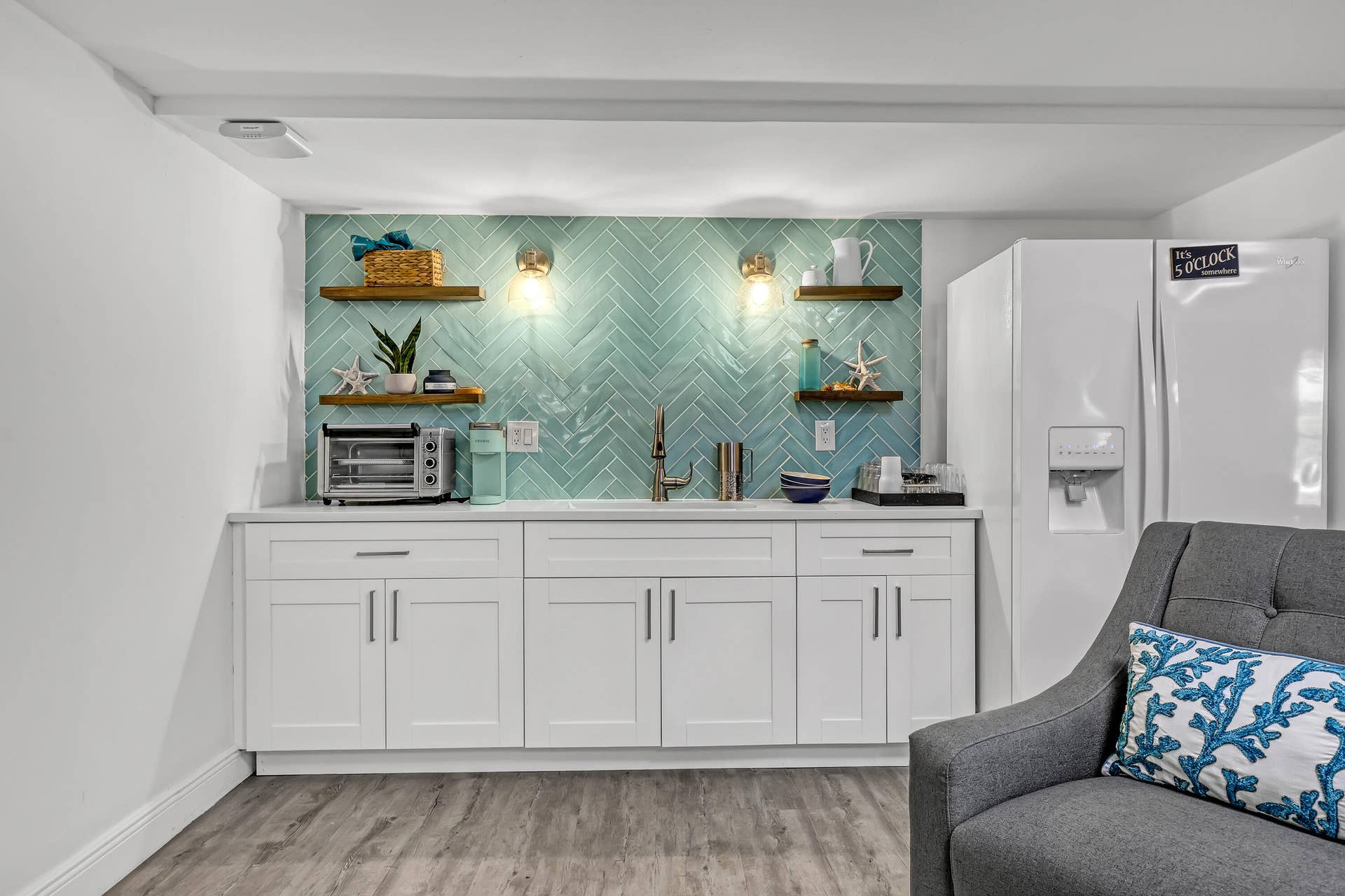 1100 Surf Road, #215, Singer Island, FL 33404 Community Room