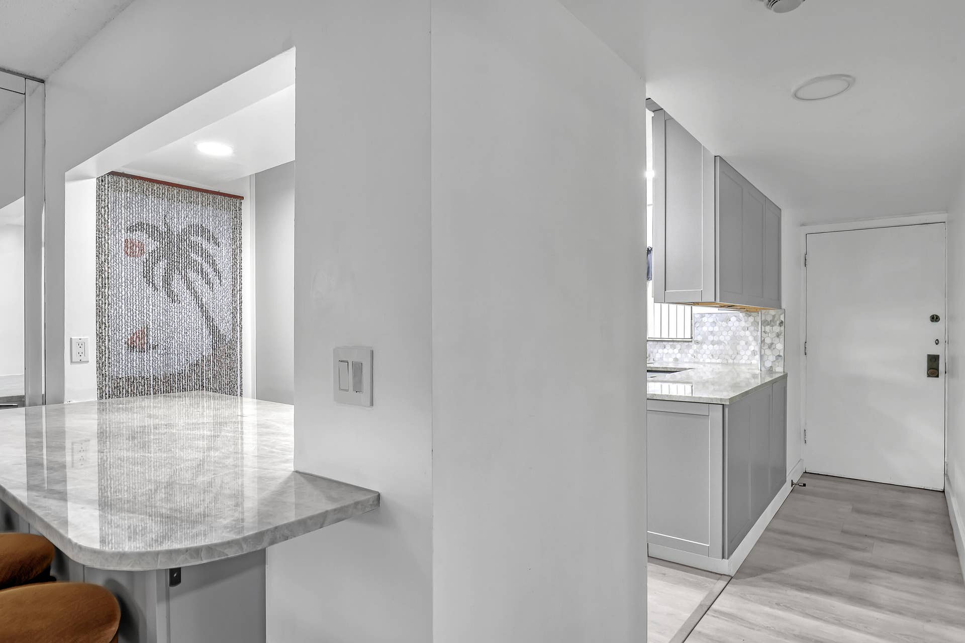 1100 Surf Road, #215, Singer Island, FL 33404 Kitchen