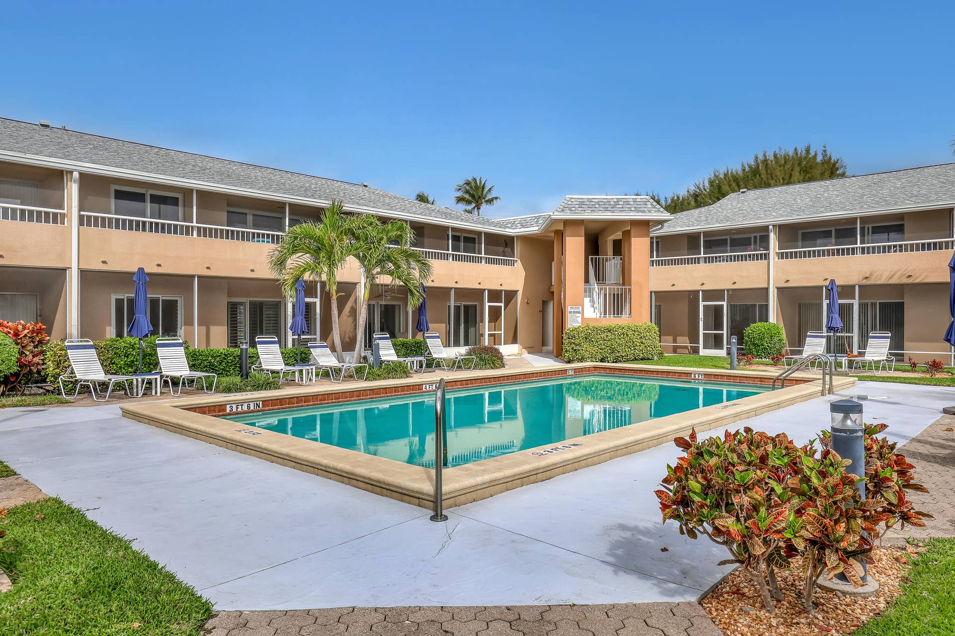 1100 Surf Road, #215, Singer Island, FL 33404 beautiful pool which can be used all year long.