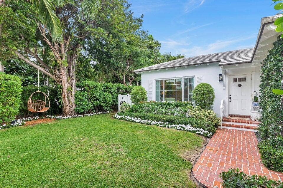 156 PERUVIAN Avenue, Palm Beach, Palm Beach, FL 33480 20231211004517054039000000-o