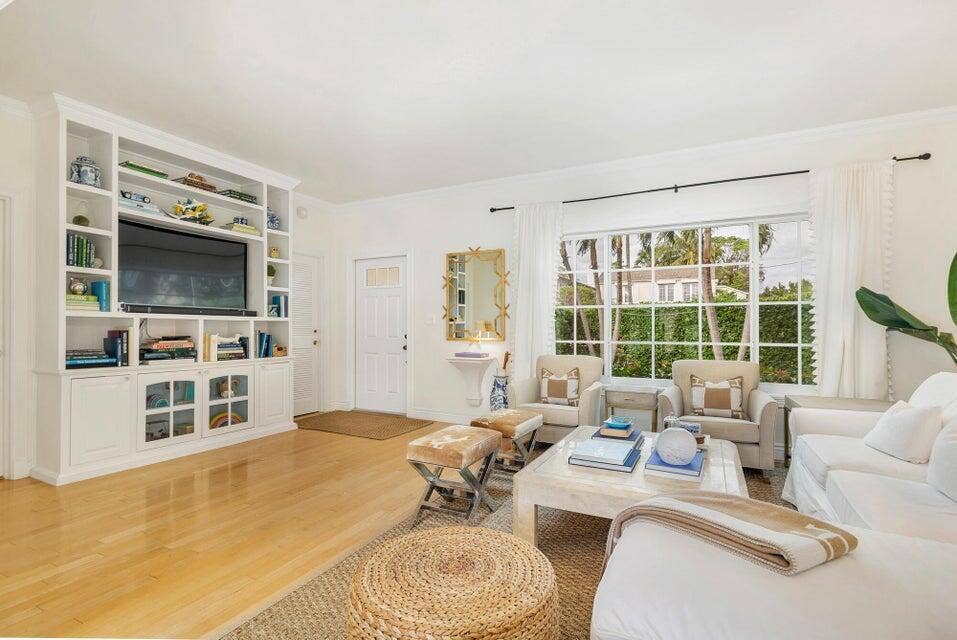 156 PERUVIAN Avenue, Palm Beach, Palm Beach, FL 33480 20231211004524497867000000-o