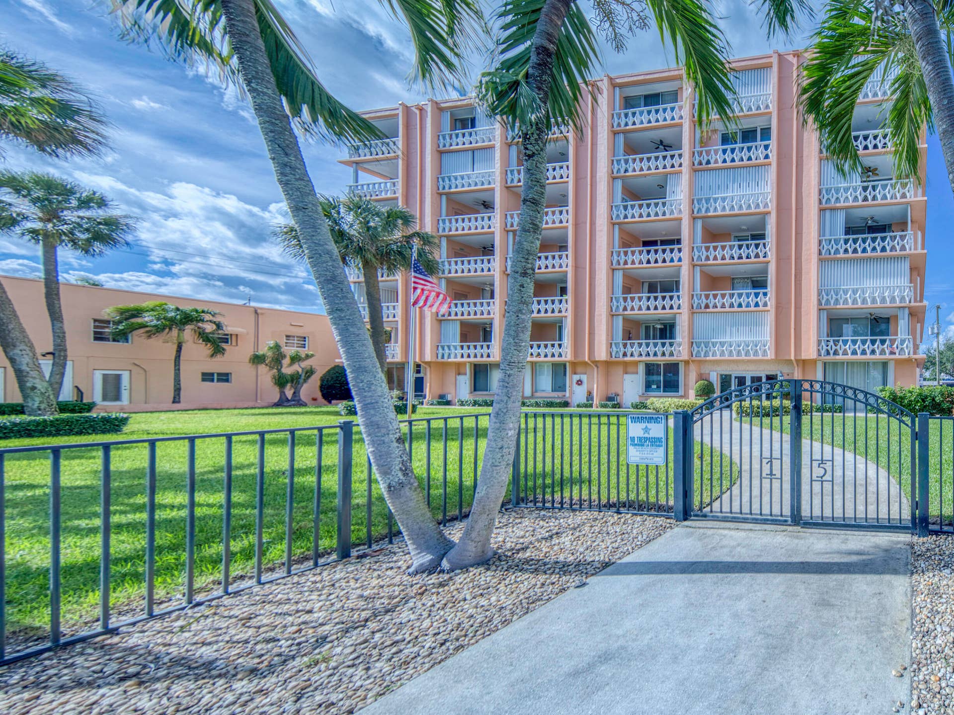 4R7A2555_hdr_panorama