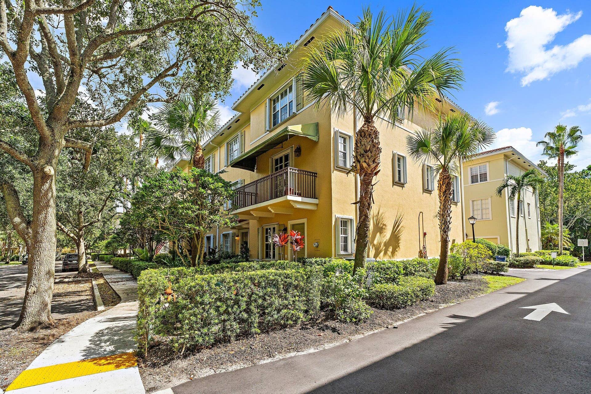 163 APALACHEE Lane, Jupiter, FL 33458 001-163ApalacheeLane-Jupiter-FL-33458-SM