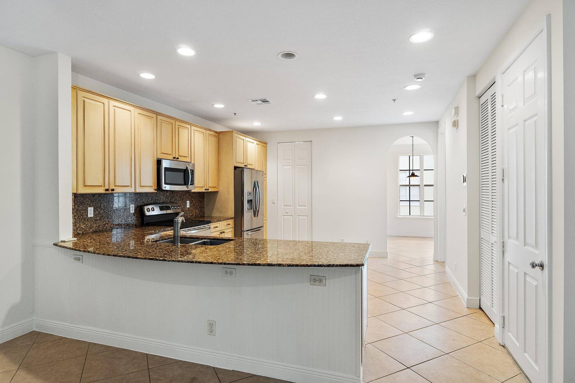 163 APALACHEE Lane, Jupiter, FL 33458 018-163ApalacheeLane-Jupiter-FL-33458-SM