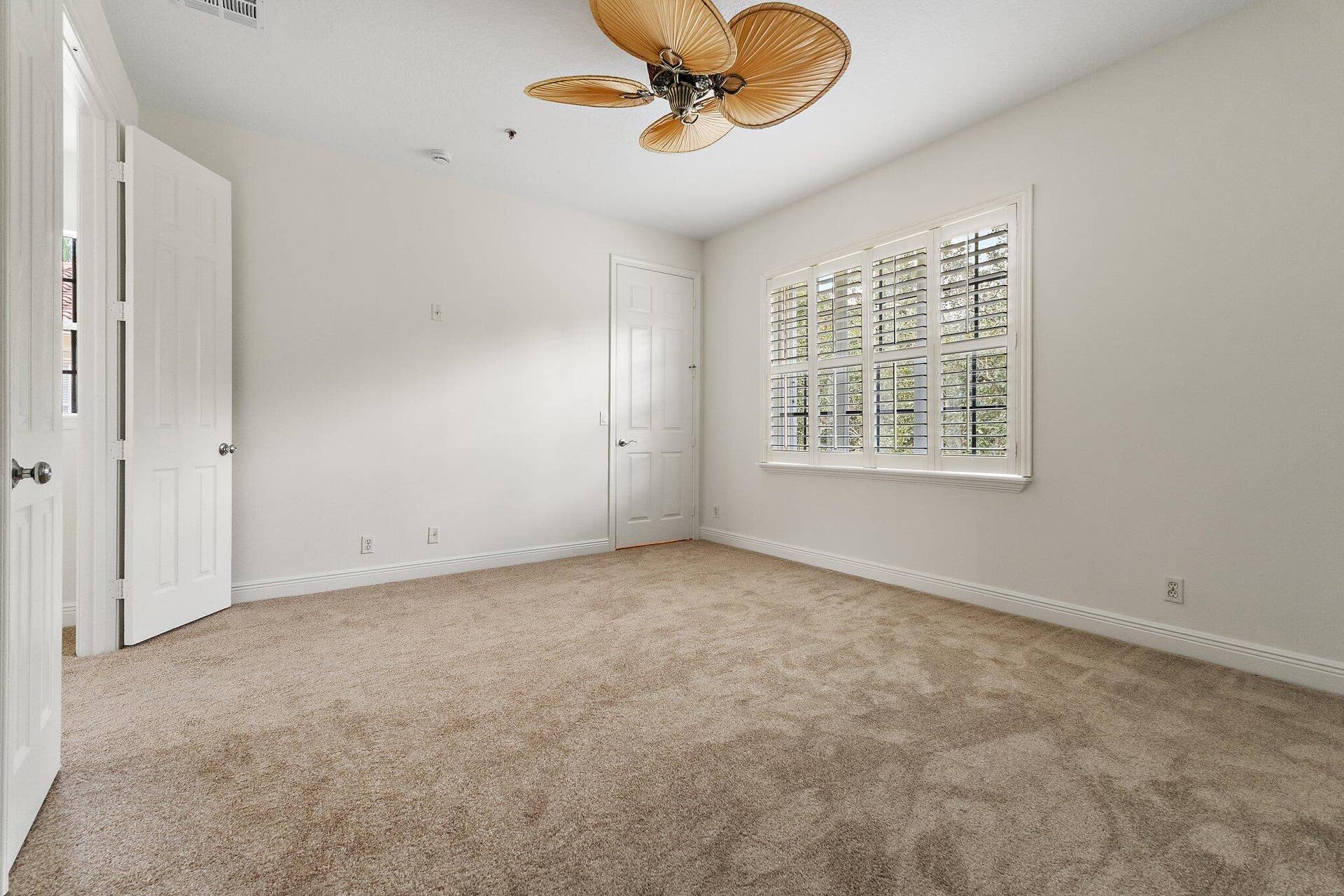 163 APALACHEE Lane, Jupiter, FL 33458 030-163ApalacheeLane-Jupiter-FL-33458-SM