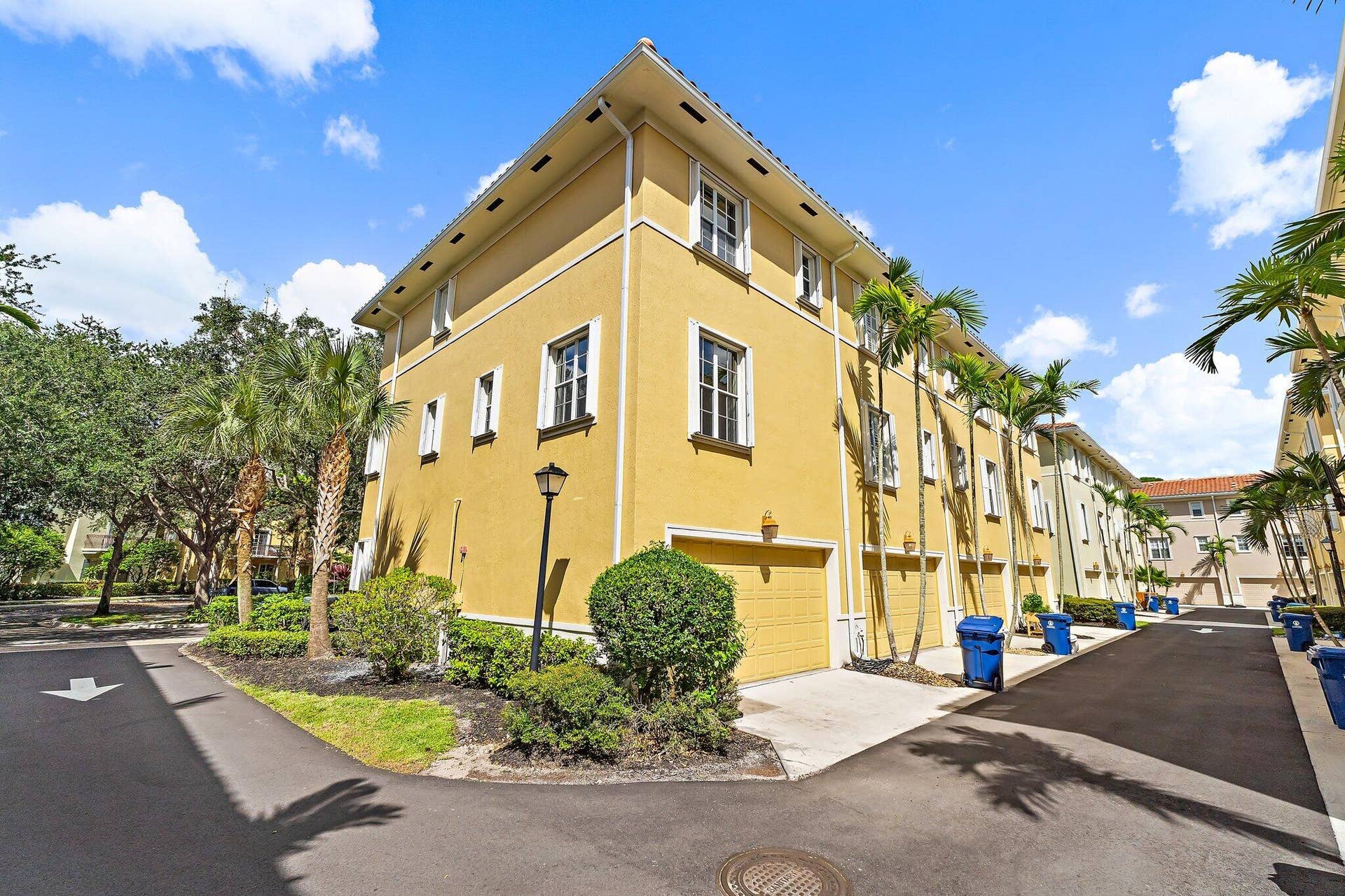 163 APALACHEE Lane, Jupiter, FL 33458 041-163ApalacheeLane-Jupiter-FL-33458-SM