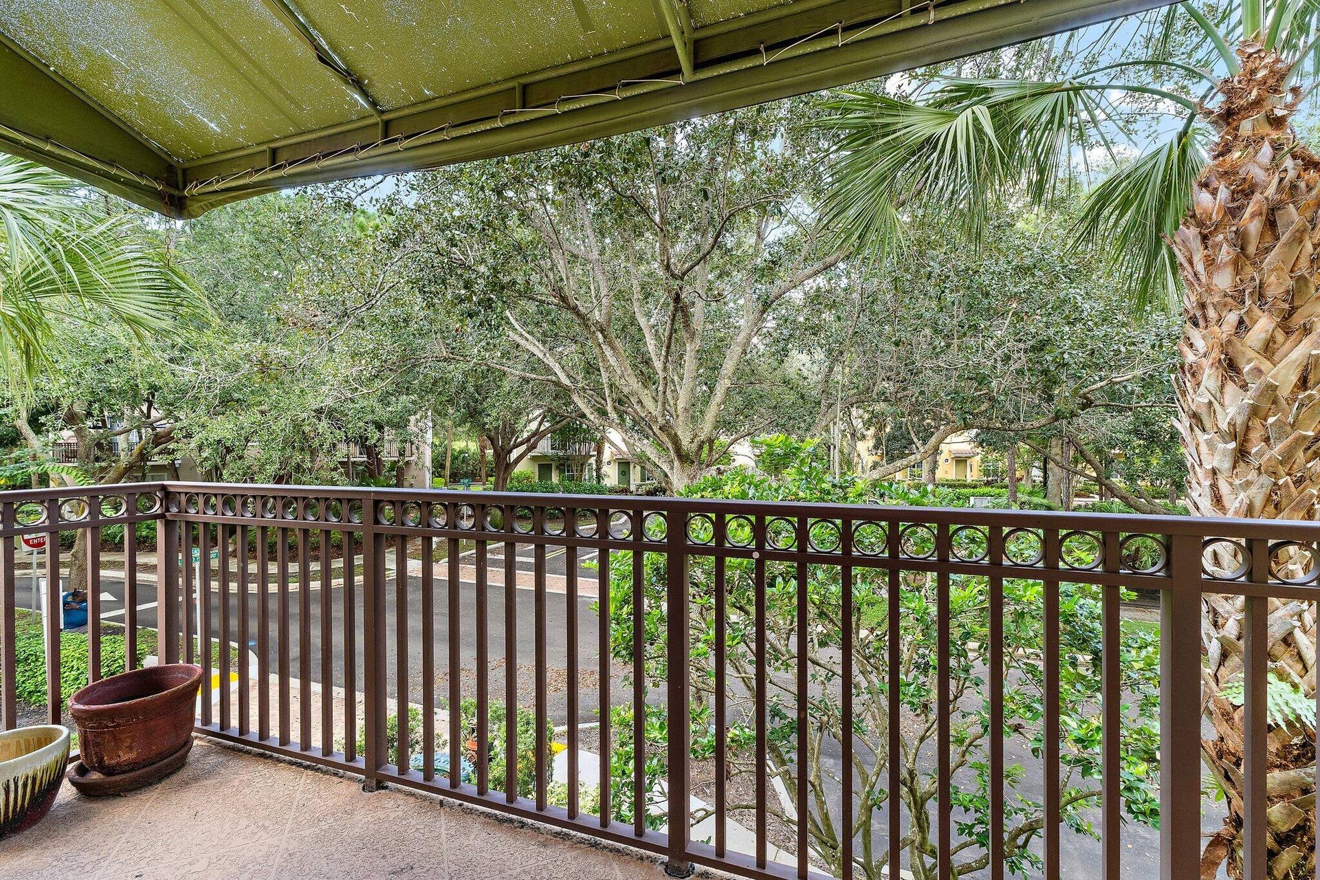 163 APALACHEE Lane, Jupiter, FL 33458 017-163ApalacheeLane-Jupiter-FL-33458-SM