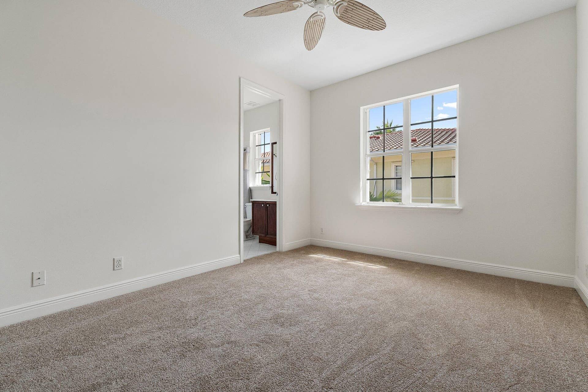 163 APALACHEE Lane, Jupiter, FL 33458 038-163ApalacheeLane-Jupiter-FL-33458-SM