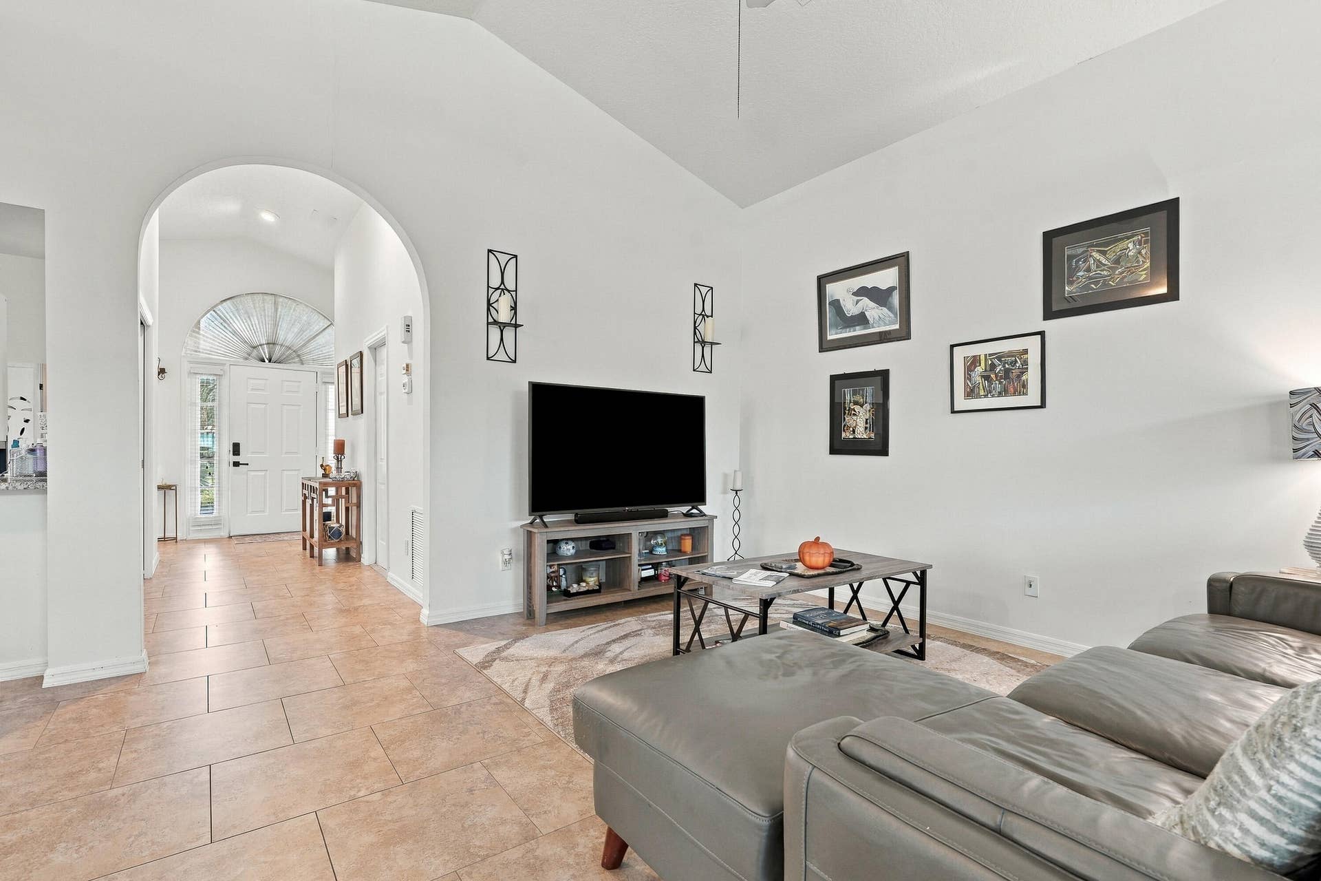 442 SW Fairway Vista, Port St Lucie, FL 34986 Living