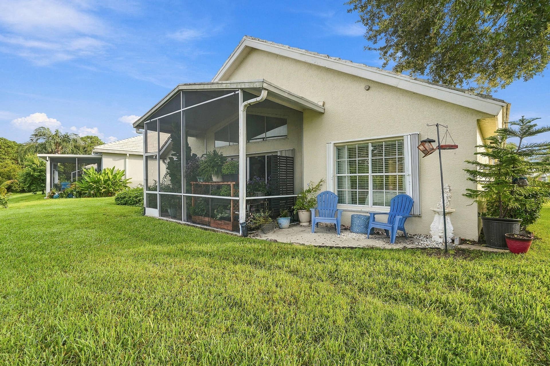 442 SW Fairway Vista, Port St Lucie, FL 34986 Yard