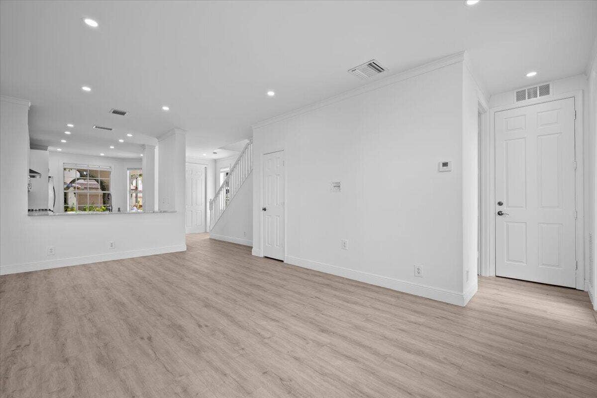 651 Castle Drive, Palm Beach Gardens, FL 33410 Great Room (Living / Dining Areas)