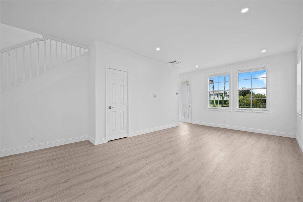 651 Castle Drive, Palm Beach Gardens, FL 33410 Great Room (Living / Dining Areas)