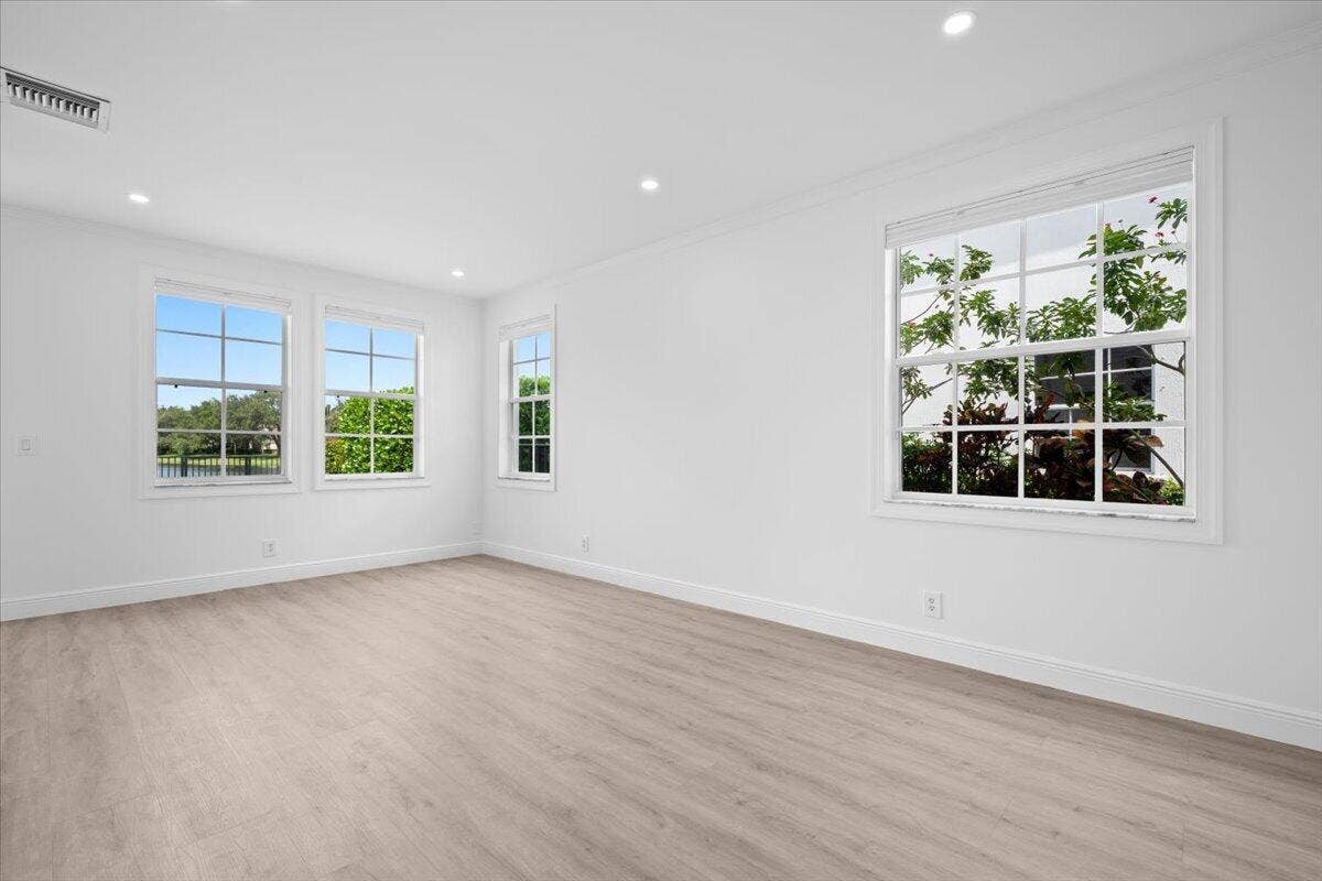 651 Castle Drive, Palm Beach Gardens, FL 33410 Great Room (Living / Dining Areas)