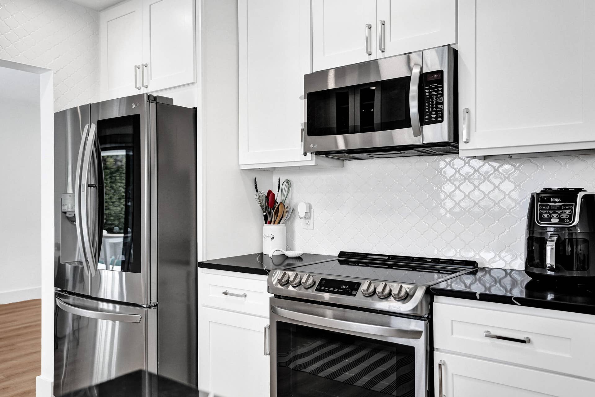 933 Banyan Drive, Delray Beach, FL 33483 DSC05422