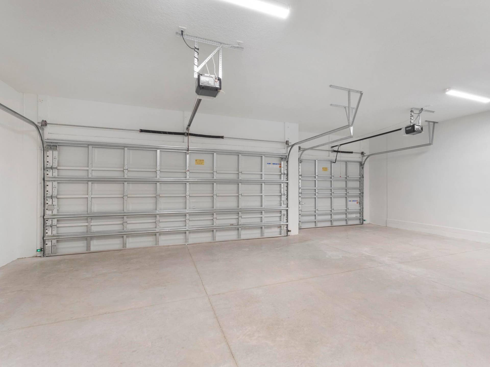 6765 COBIA Circle, Boynton Beach, FL 33437 Garage
