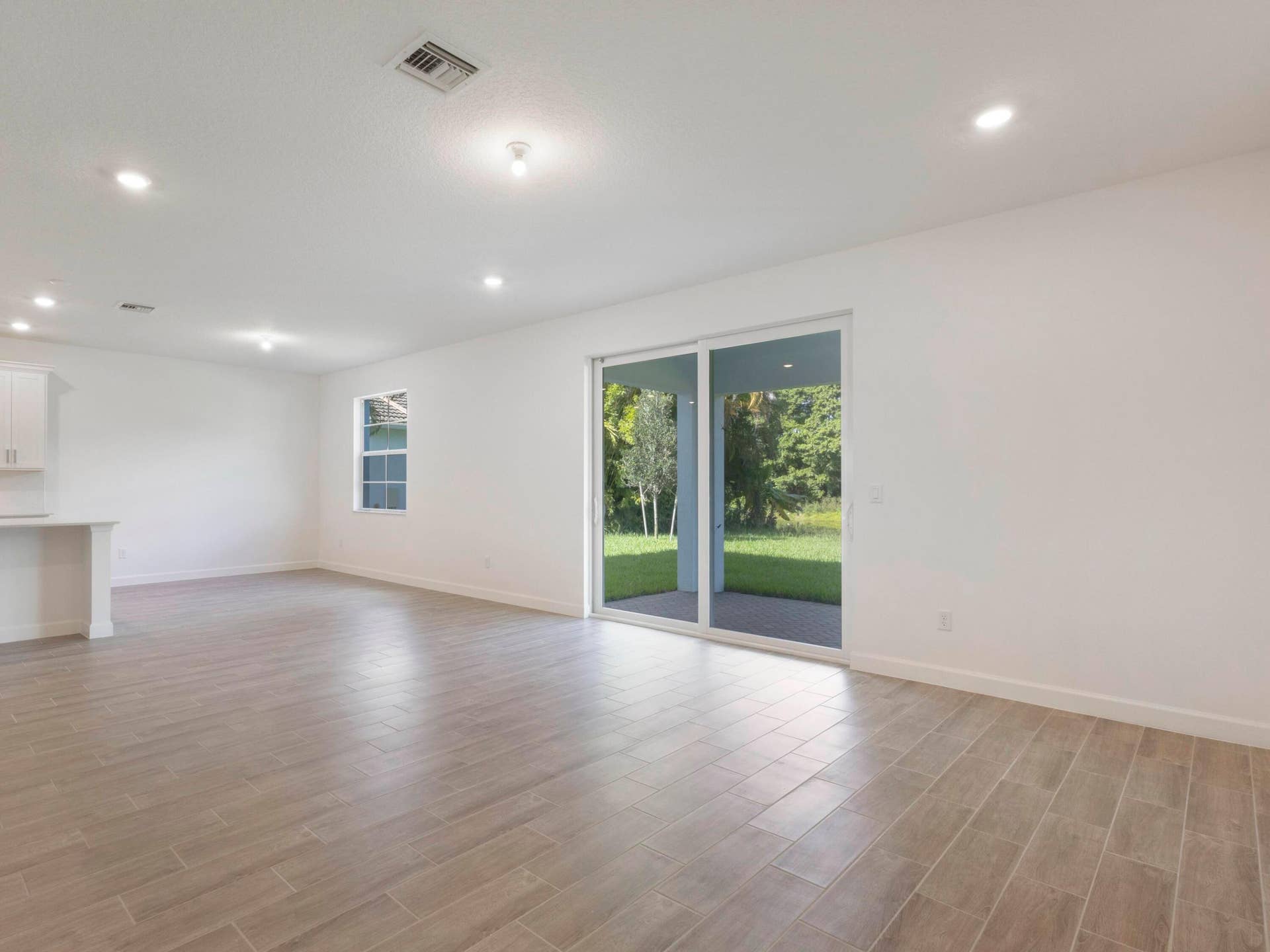 6765 COBIA Circle, Boynton Beach, FL 33437 Family to Dining