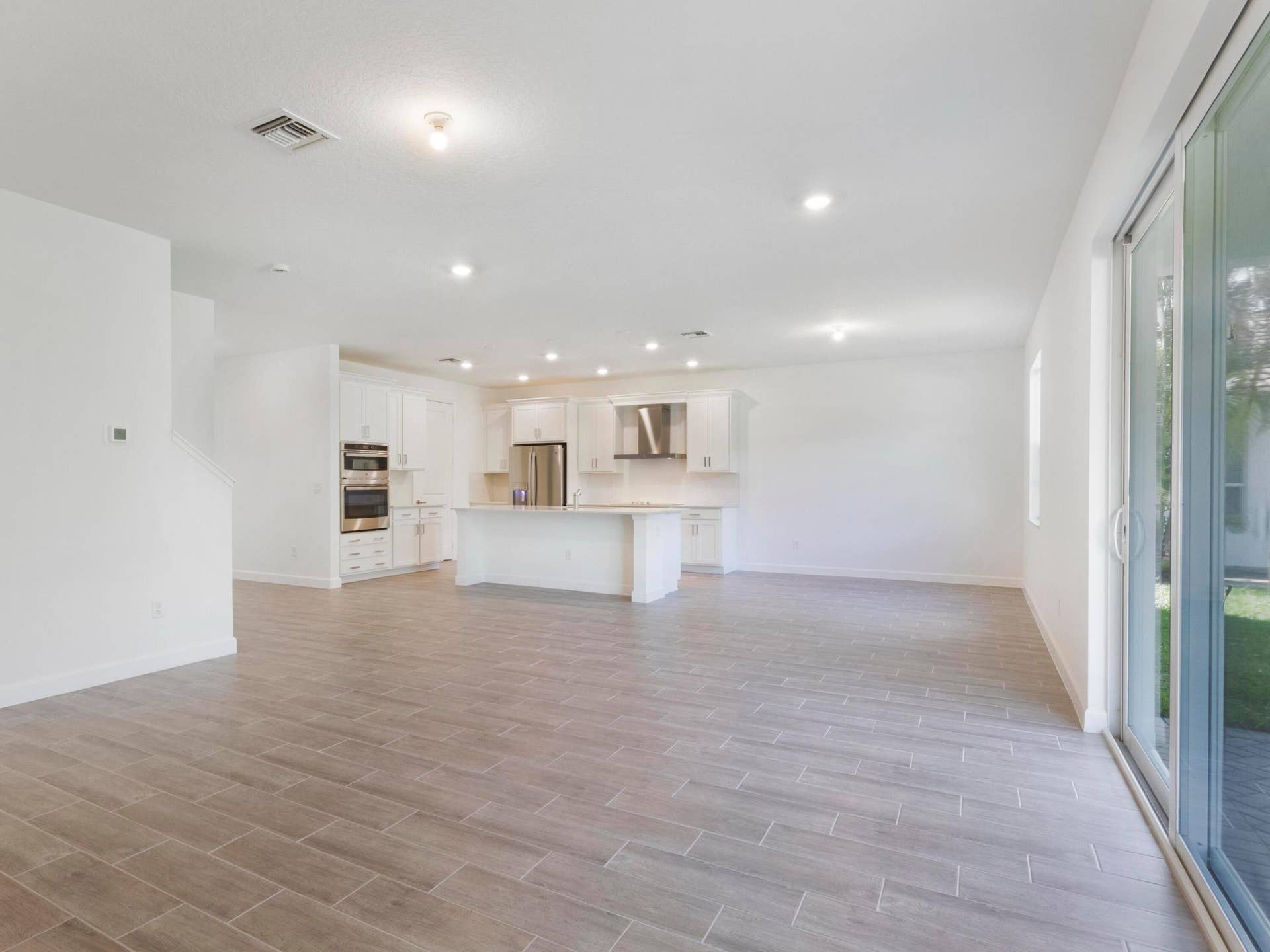 6765 COBIA Circle, Boynton Beach, FL 33437 Familyn to Dining and Kitchen