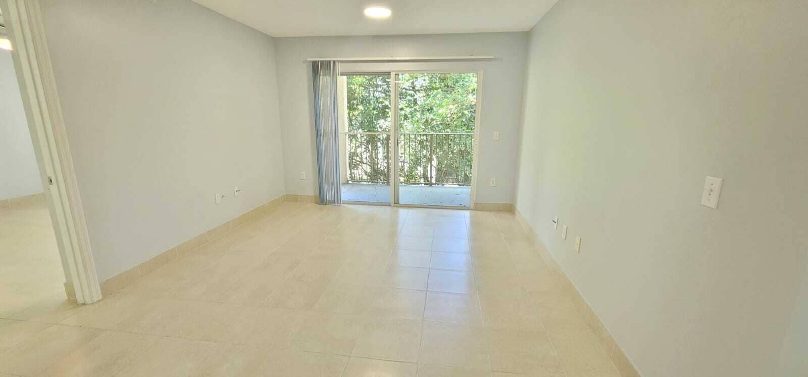 4021 SAN MARINO Boulevard, #206, West Palm Beach, West Palm Beach, FL 33409 Living room