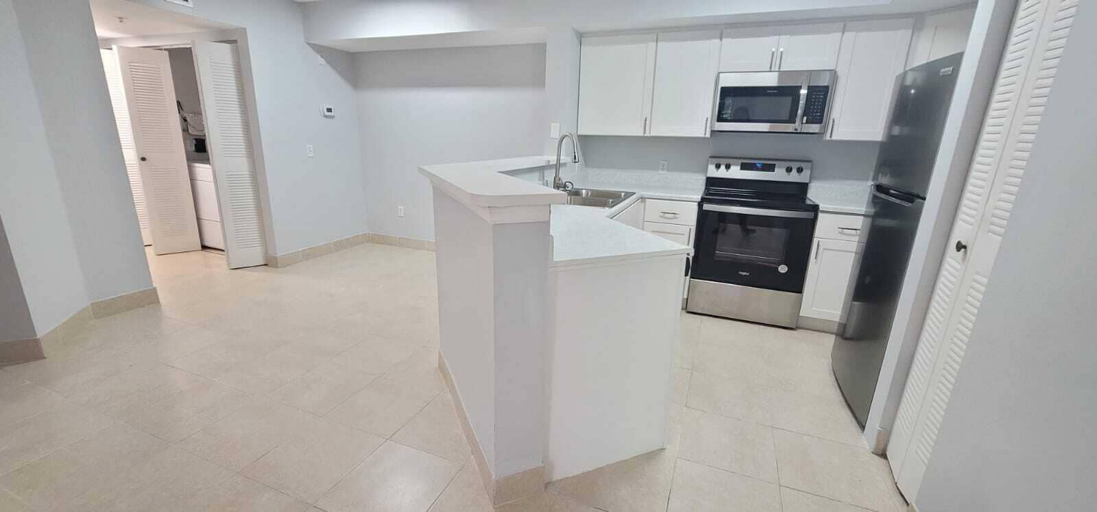 4021 SAN MARINO Boulevard, #206, West Palm Beach, West Palm Beach, FL 33409 Kitchen