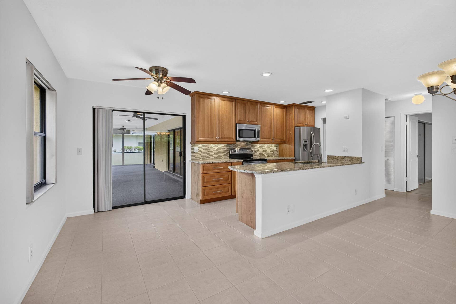 Kitchen/Dining