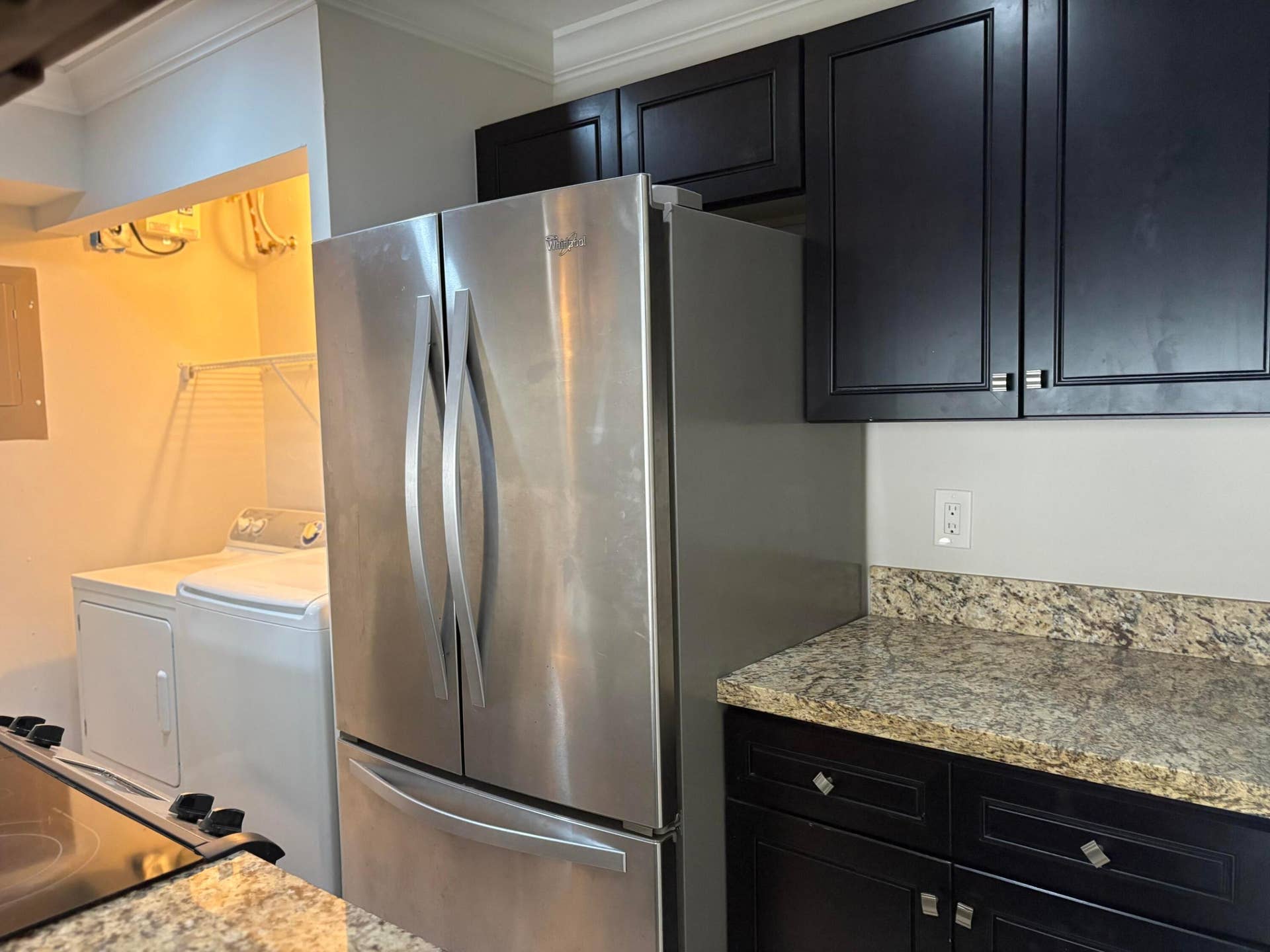 5248 NE 6th Avenue, #D32, Oakland Park, FL 33334 Kitchen