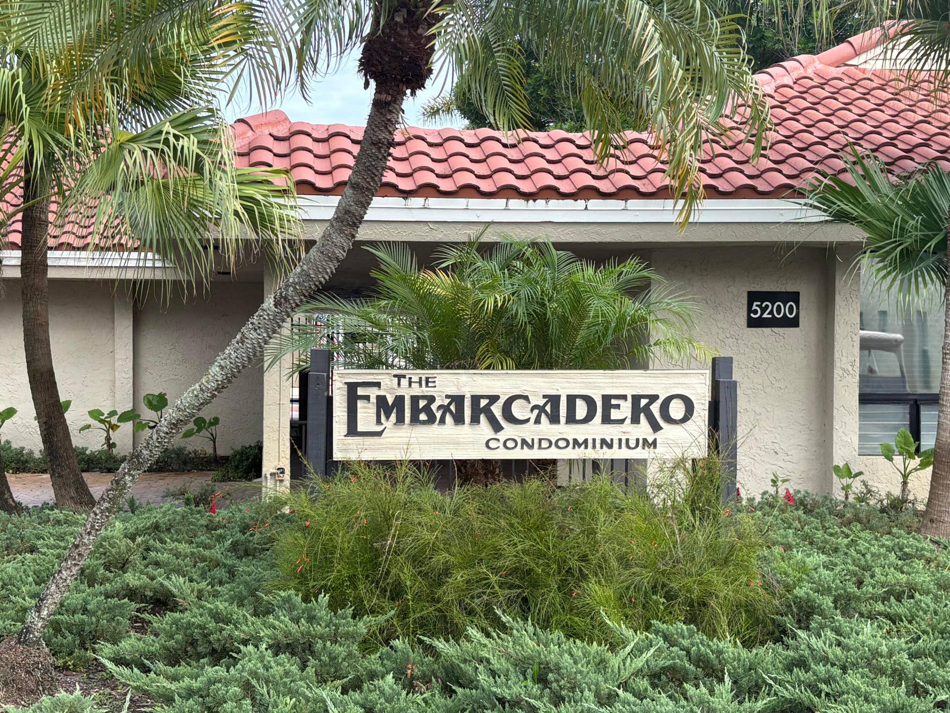 5248 NE 6th Avenue, #D32, Oakland Park, FL 33334 Welcome