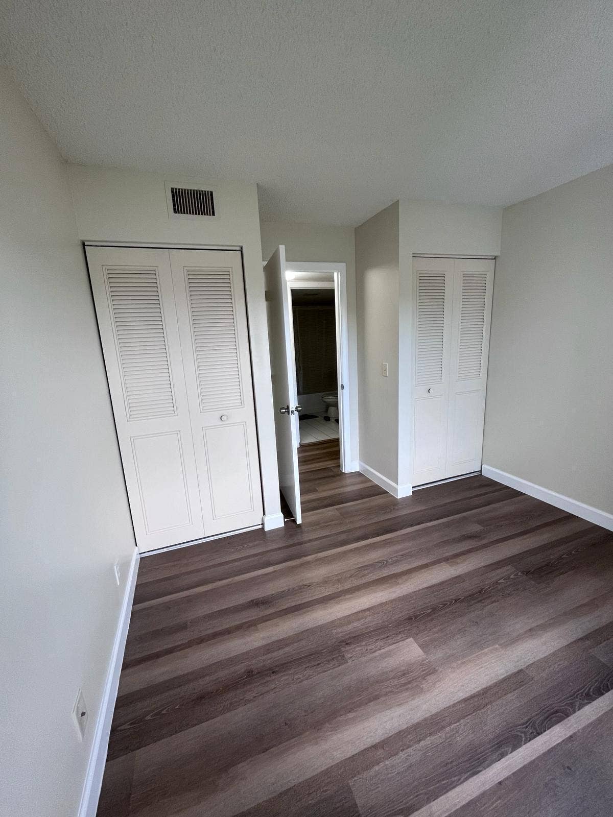 1002 Green Pine Boulevard, #F2, West Palm Beach, FL 33409 Wood-finish flooring throughout
