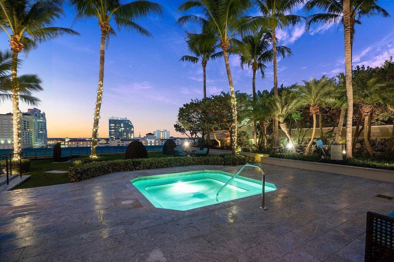 550 Okeechobee Boulevard, #1508, West Palm Beach, FL 33401 CPST Resort-Style Spa at Night