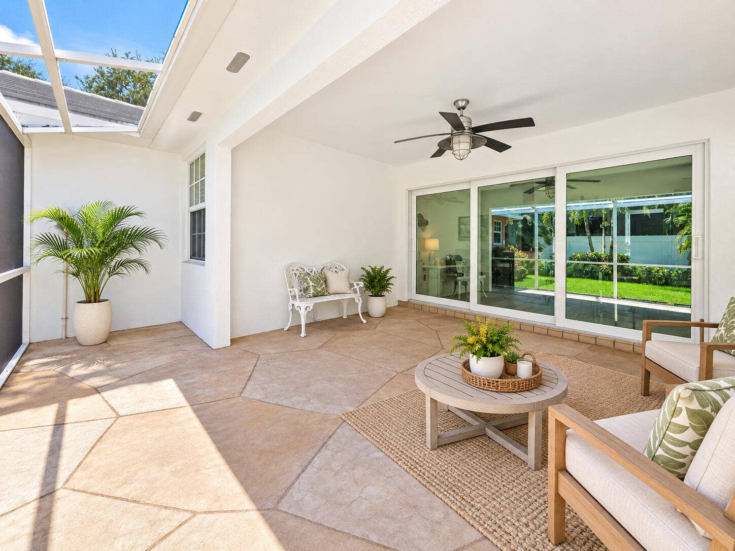 8282 Old Forest Road, Palm Beach Gardens, FL 33410 Screened in Lanai