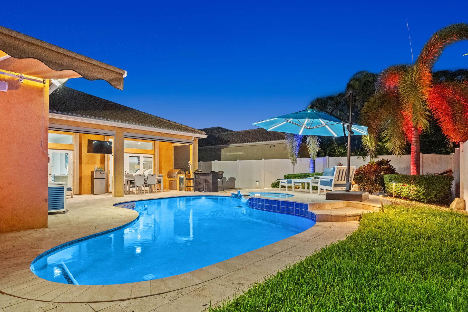 21-web-or-mls-1242-meadows-blvd