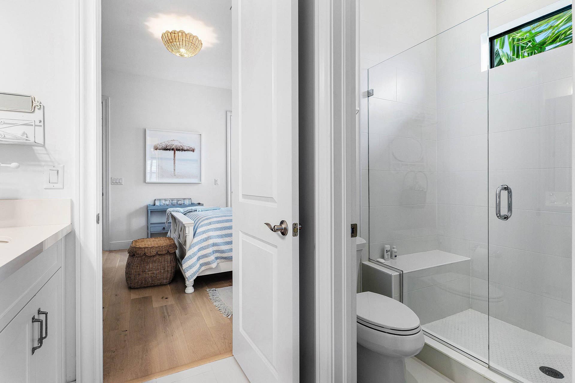2531 NW 75th Street, Boca Raton, FL 33496 Jack & Jill Bathroom for Bedrooms 4 & 5
