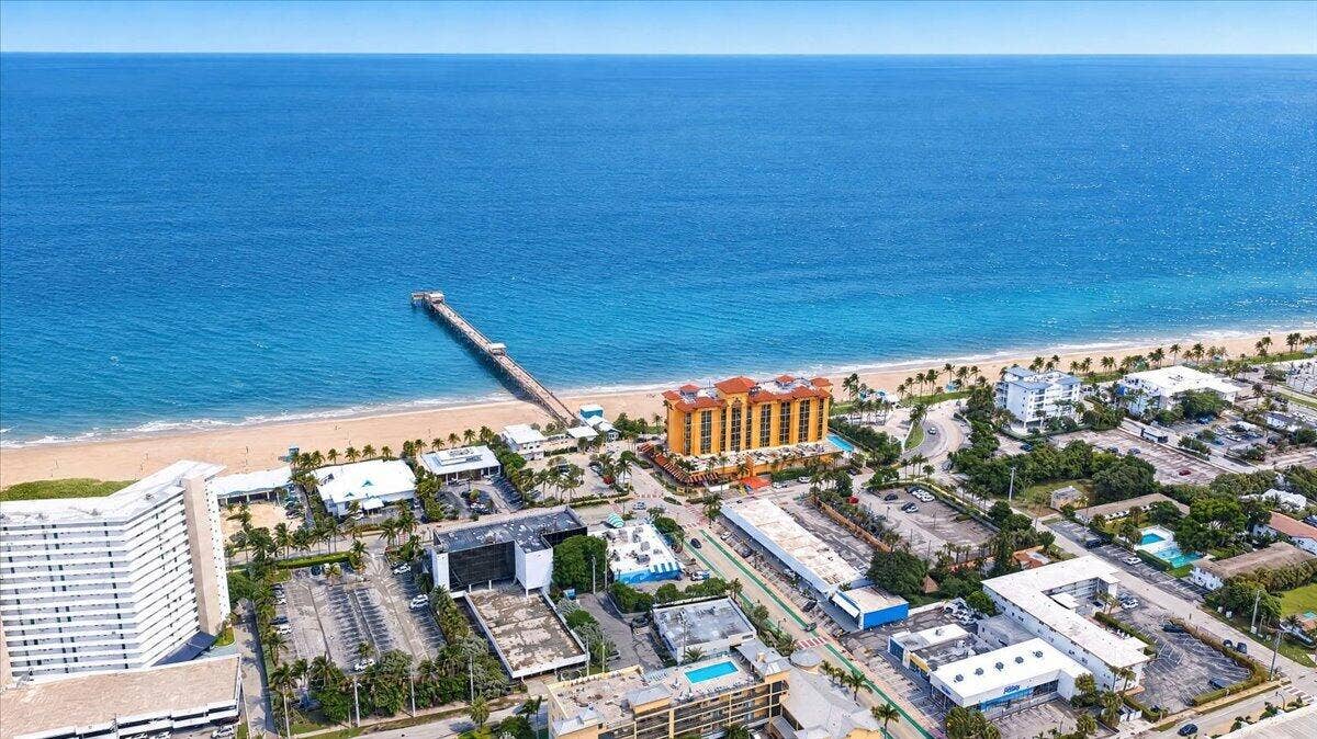 333 NE 19TH Avenue, #203, Deerfield Beach, FL 33441 34-DJI_20261008032948_0809_D_batchlook