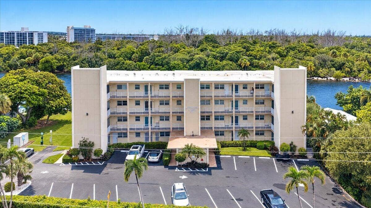 333 NE 19TH Avenue, #203, Deerfield Beach, FL 33441 01-DJI_20261008032428_0761_D_batchlook