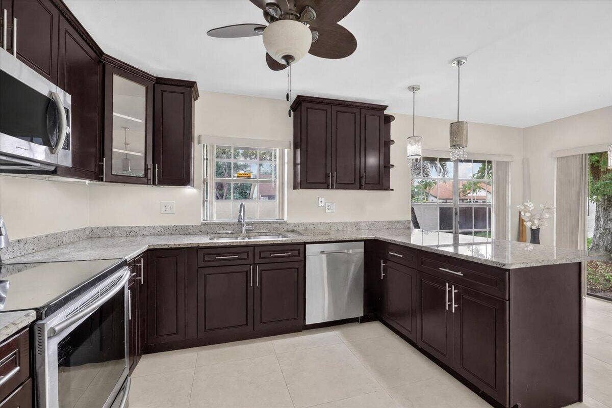 572 SW 28TH Avenue, Delray Beach, Delray Beach, FL 33445 11-008_8I8A0387