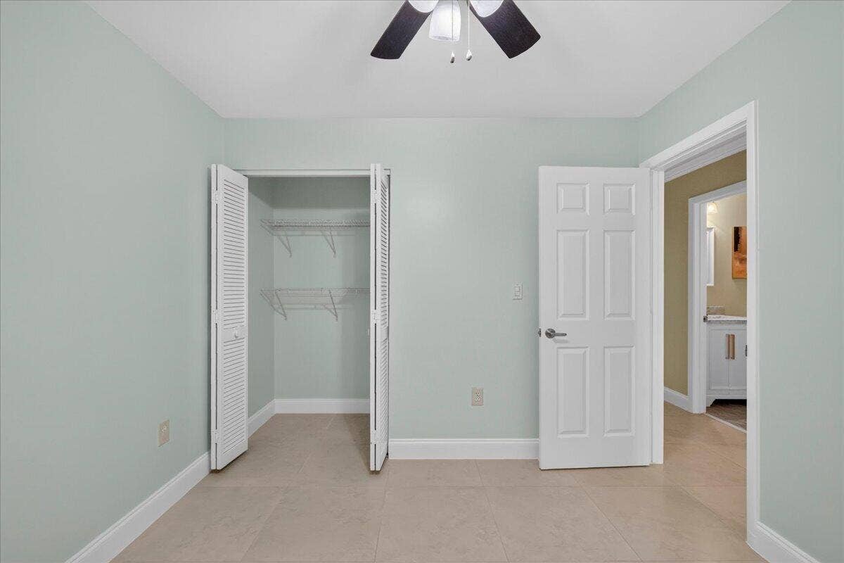 572 SW 28TH Avenue, Delray Beach, Delray Beach, FL 33445 23-013_8I8A0412