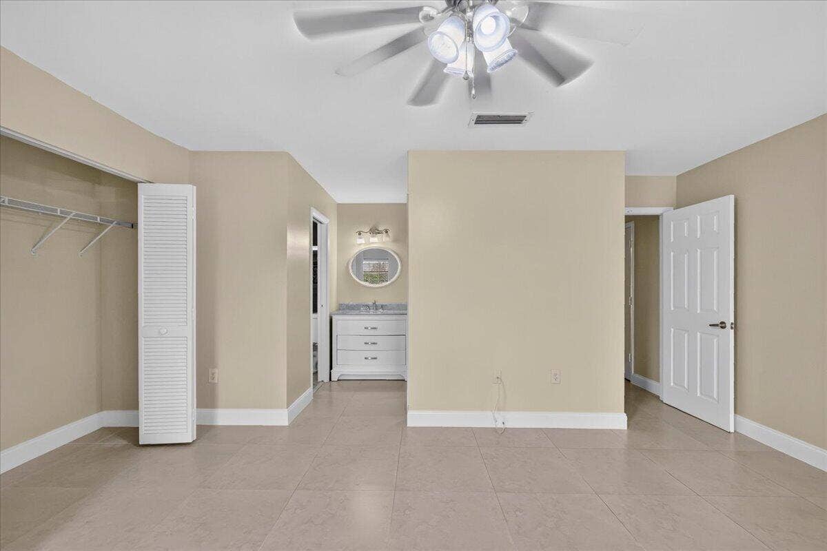 572 SW 28TH Avenue, Delray Beach, Delray Beach, FL 33445 15-017_8I8A0434