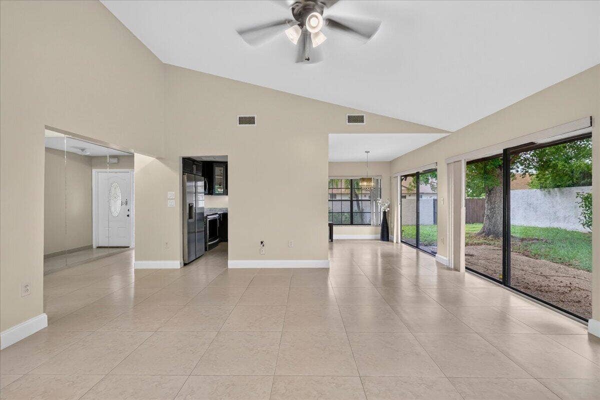 572 SW 28TH Avenue, Delray Beach, Delray Beach, FL 33445 05-003_8I8A0366