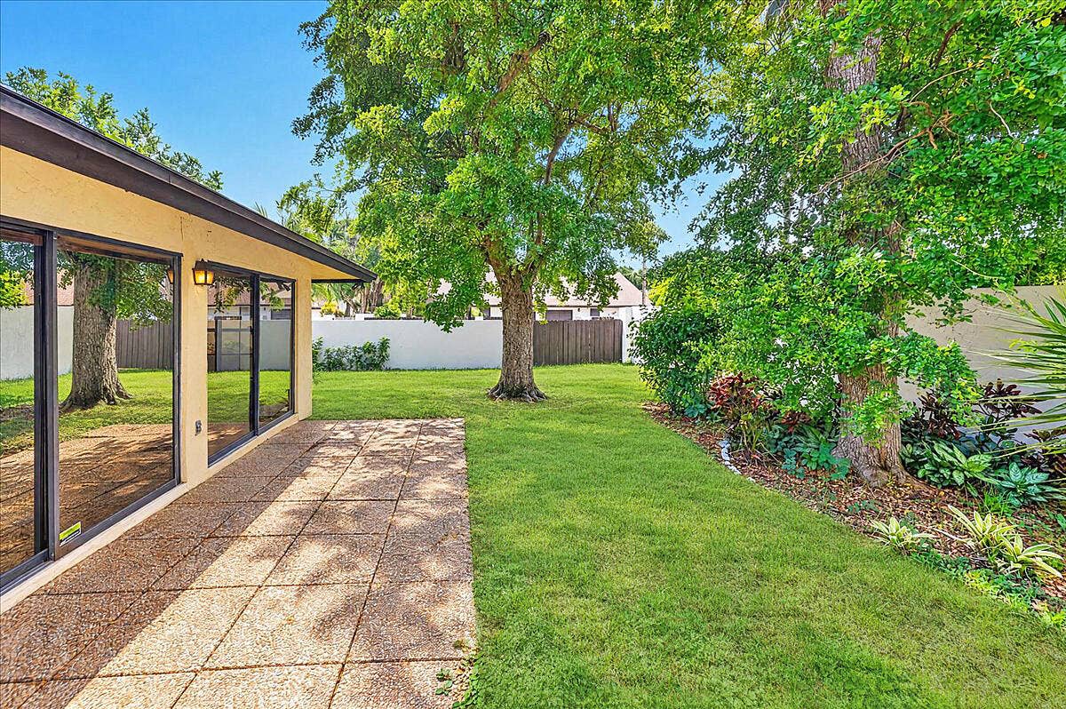 572 SW 28TH Avenue, Delray Beach, Delray Beach, FL 33445 28-027_8I8A0482_batchlook