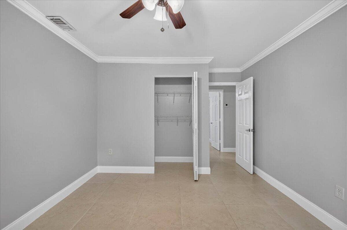 572 SW 28TH Avenue, Delray Beach, Delray Beach, FL 33445 21-011_8I8A0402