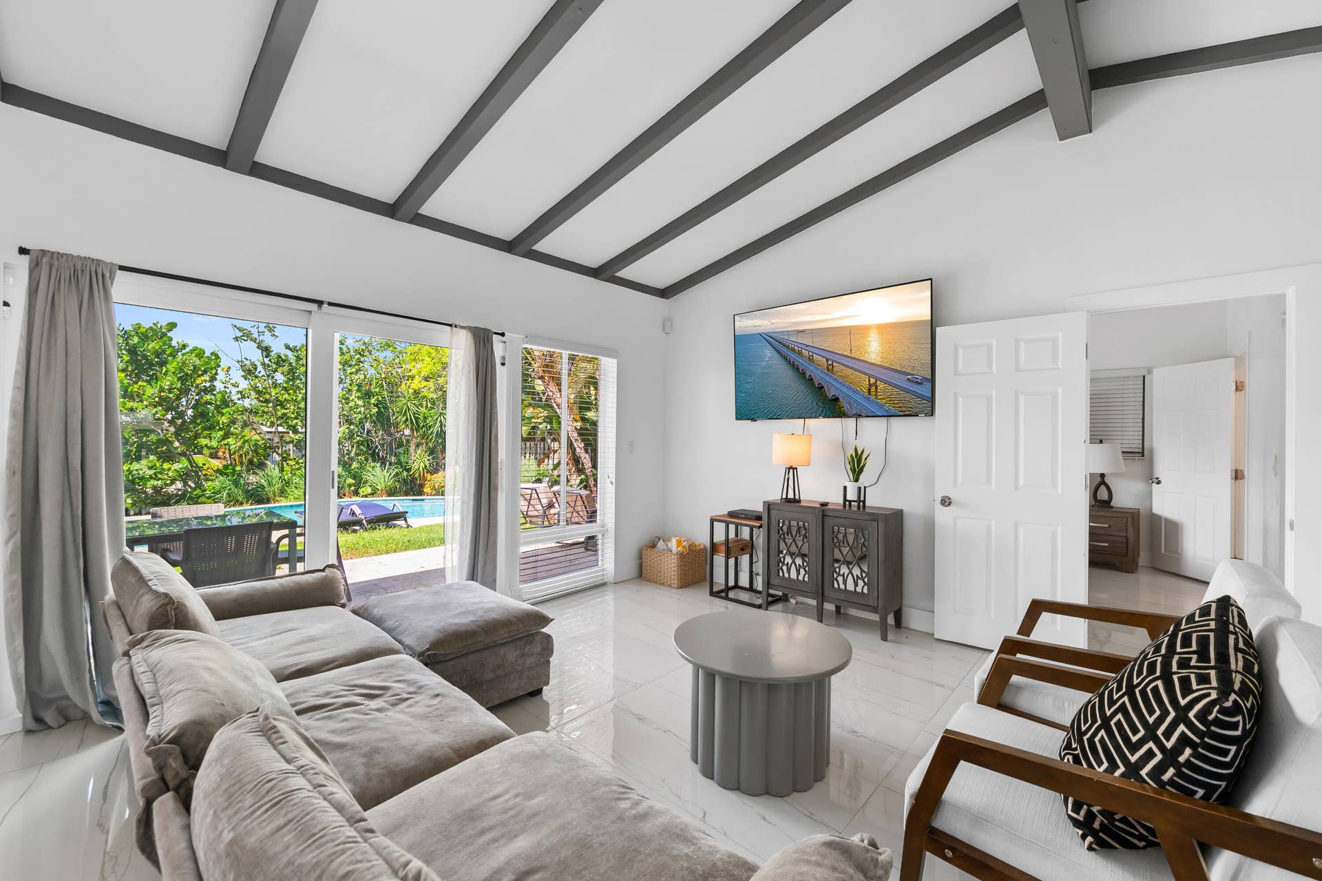 2531 KEY LARGO Lane, Fort Lauderdale, FL 33312 DSC_7464
