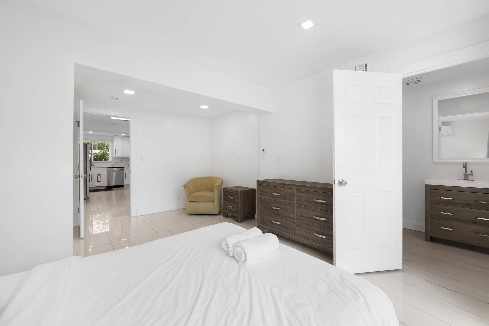 2531 KEY LARGO Lane, Fort Lauderdale, FL 33312 DSC_7479