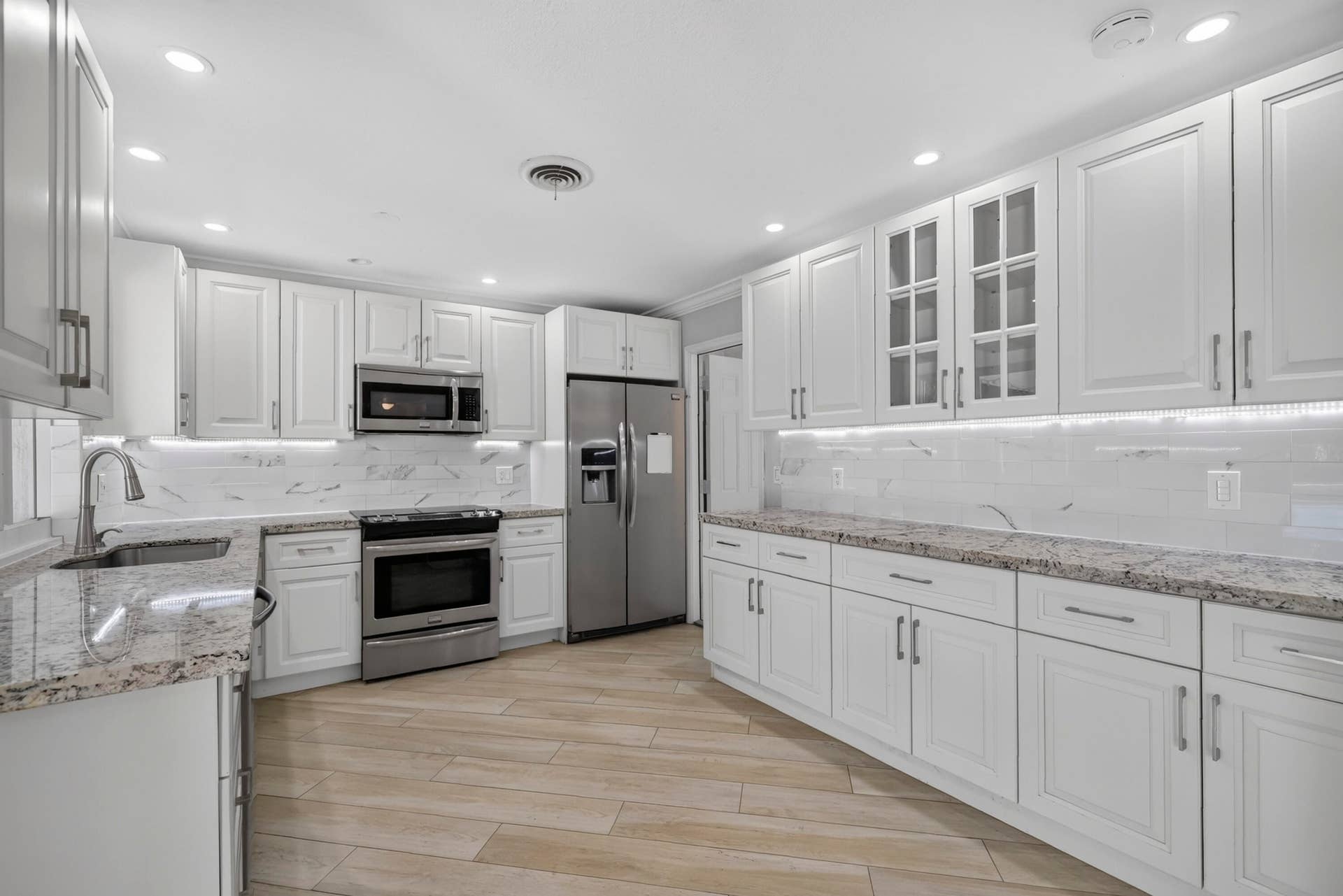 300 SE 11TH Court, Deerfield Beach, Deerfield Beach, FL 33441 043_8I8A0877