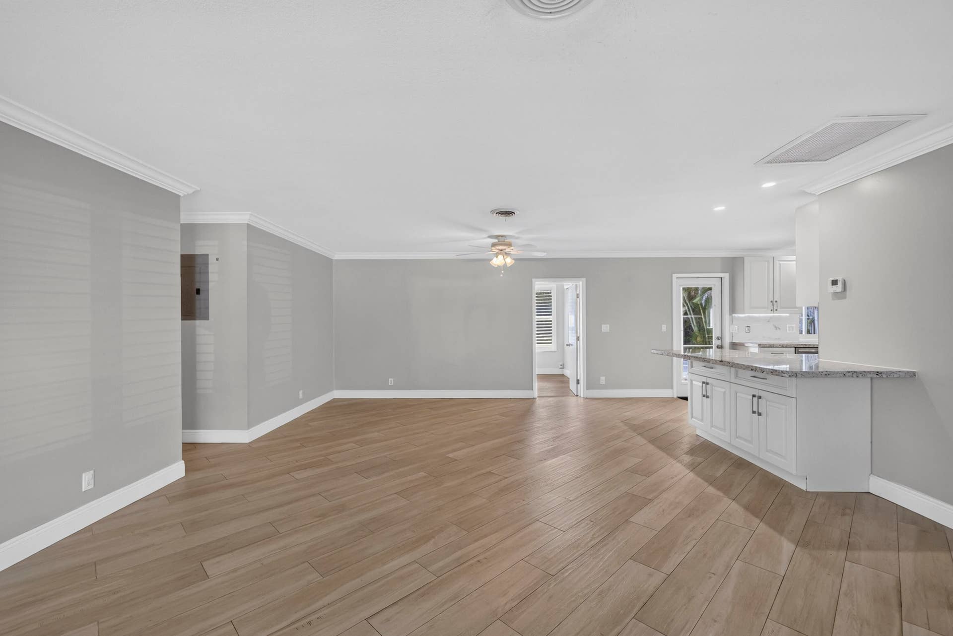 300 SE 11TH Court, Deerfield Beach, Deerfield Beach, FL 33441 040_8I8A0867