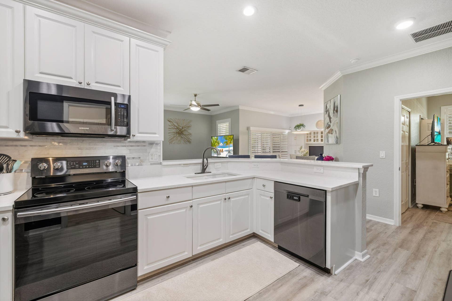 1838 Oak Grove Court, Vero Beach, FL 32966 Kitchen 1